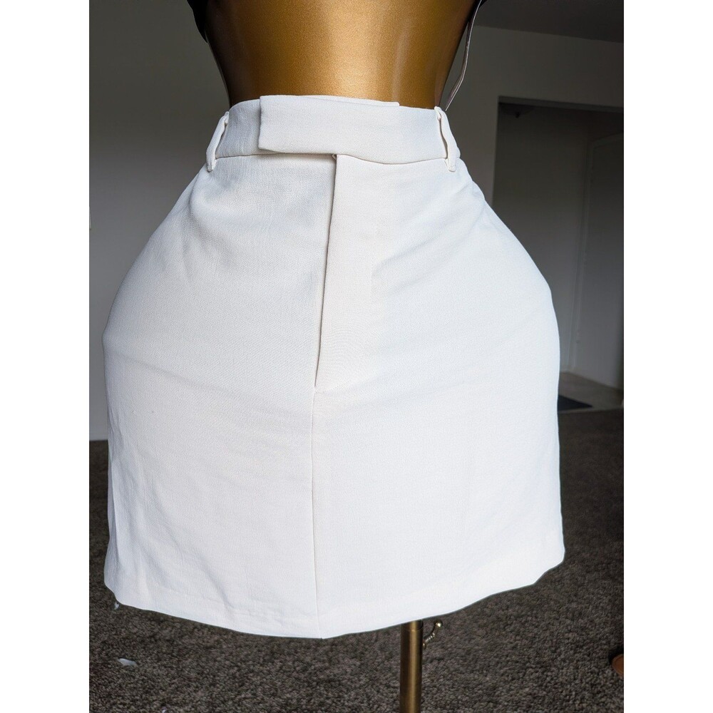 A New Day cream linen skirt with elastic and waistband